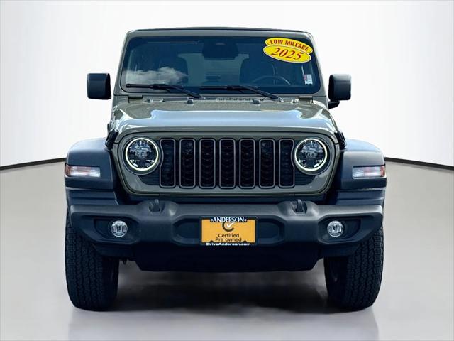 2025 Jeep Wrangler 4-Door Summit 4x4
