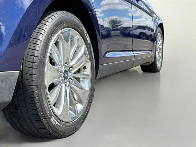 2011 Ford Taurus SEL