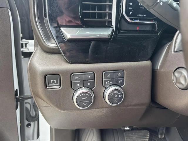 2024 GMC Sierra 1500 4WD Crew Cab Short Box SLT
