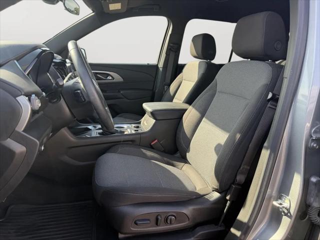 2023 Chevrolet Traverse FWD LT Cloth