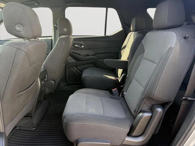 2023 Chevrolet Traverse FWD LT Cloth