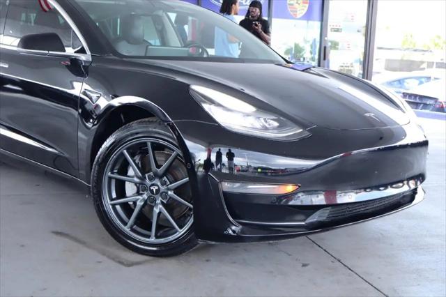 2019 Tesla Model 3 Mid Range