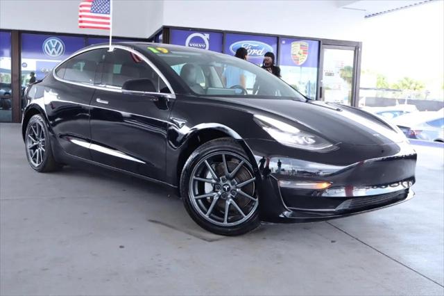2019 Tesla Model 3 Mid Range