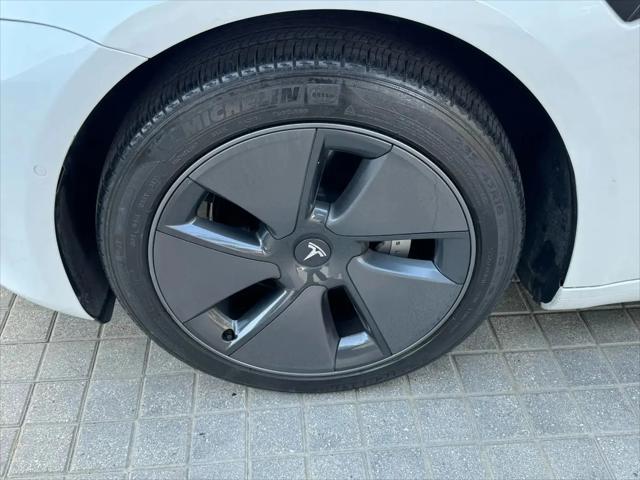 2021 Tesla Model 3 Standard Range Plus Rear-Wheel Drive