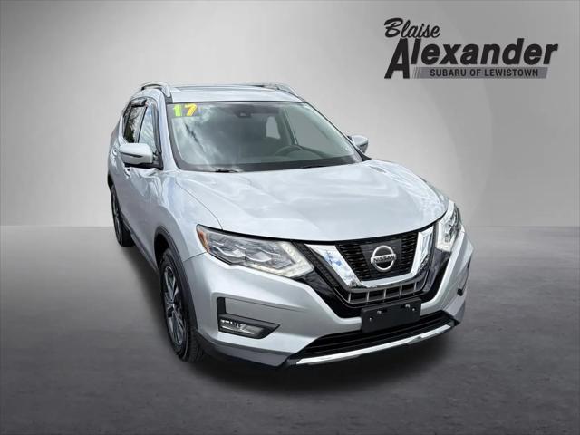 2017 Nissan Rogue SL for sale in Burnham, PA