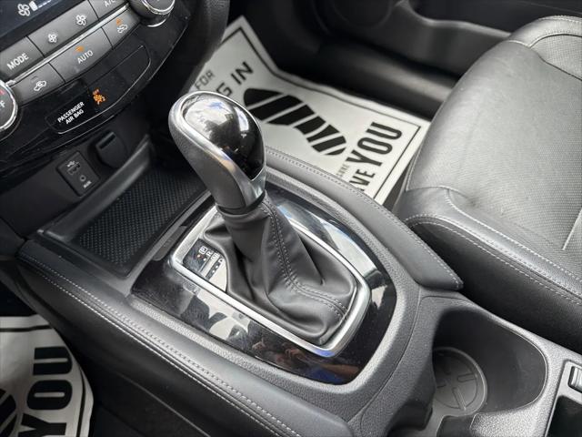 2017 Nissan Rogue SL