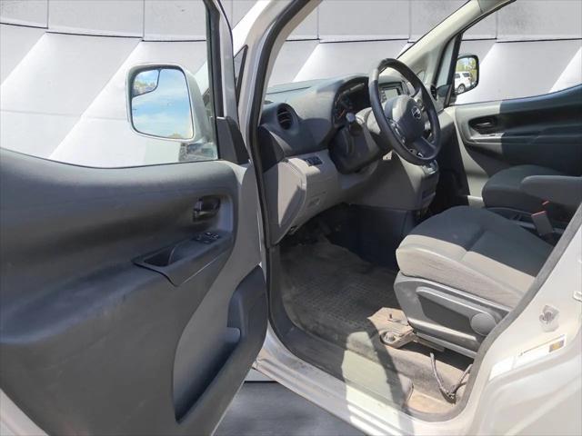 2017 Nissan NV200 SV