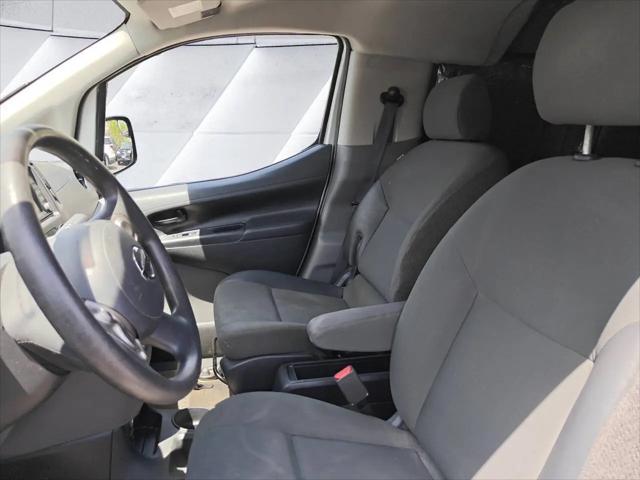 2017 Nissan NV200 SV