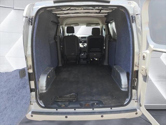 2017 Nissan NV200 SV