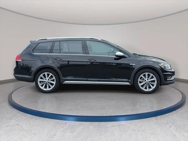 2018 Volkswagen Golf Alltrack TSI S