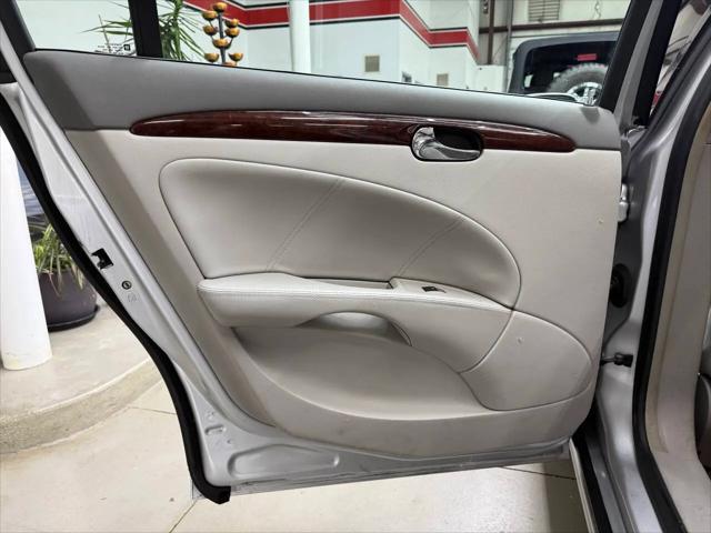 2011 Buick Lucerne CX
