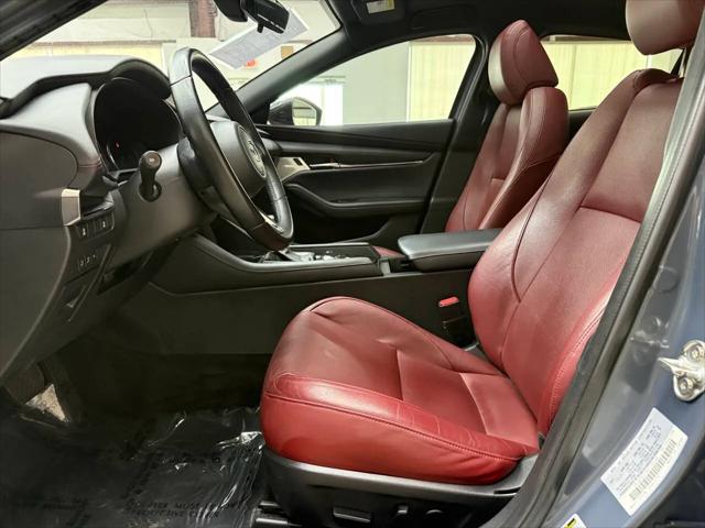 2022 Mazda Mazda3 Carbon Edition