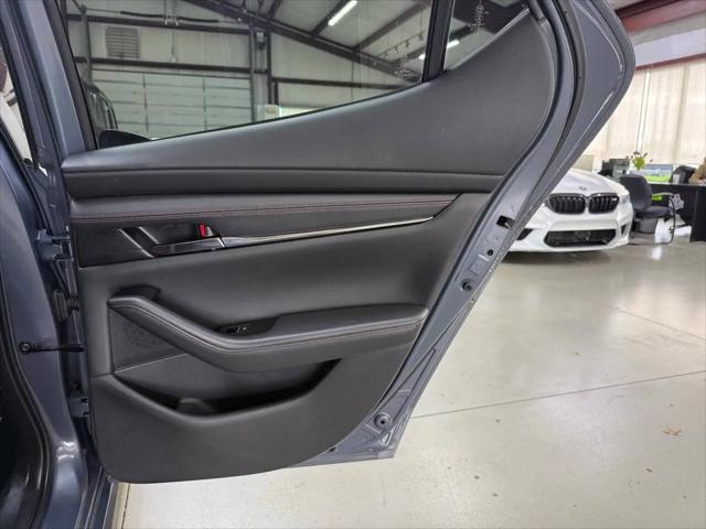2022 Mazda Mazda3 Carbon Edition