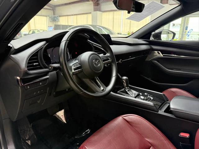 2022 Mazda Mazda3 Carbon Edition