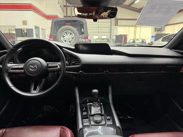 2022 Mazda Mazda3 Carbon Edition