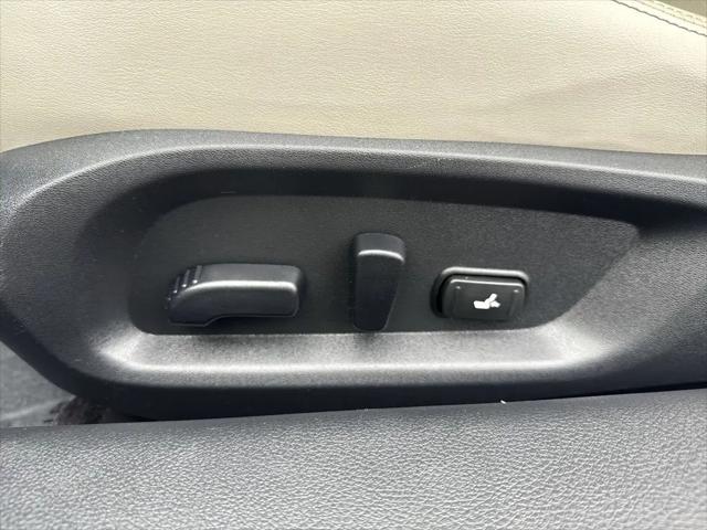 2022 INFINITI Q60 LUXE AWD