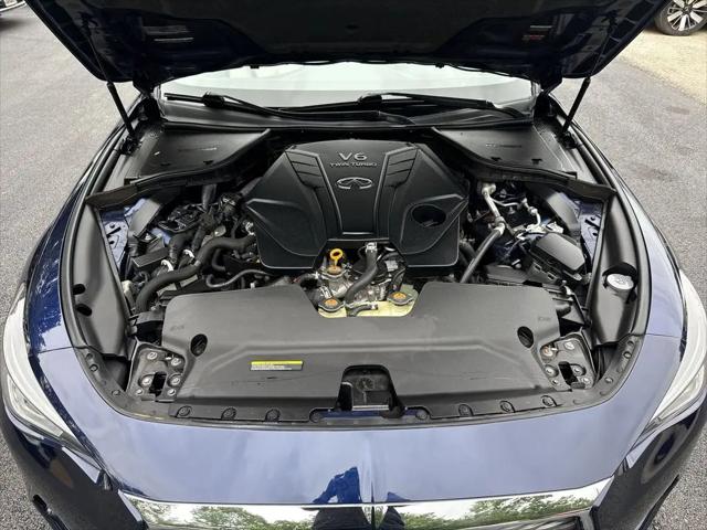 2022 INFINITI Q60 LUXE AWD