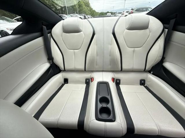 2022 INFINITI Q60 LUXE AWD
