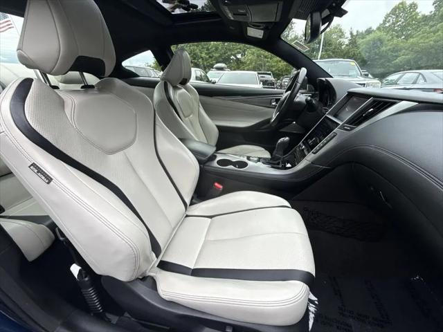 2022 INFINITI Q60 LUXE AWD