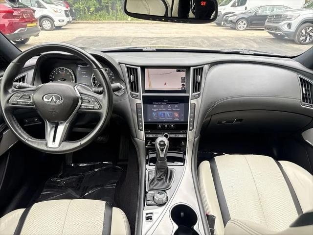 2022 INFINITI Q60 LUXE AWD