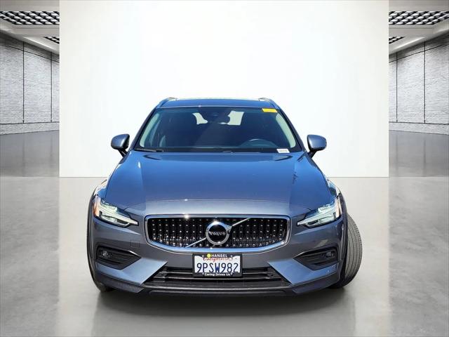2021 Volvo V60 Cross Country T5