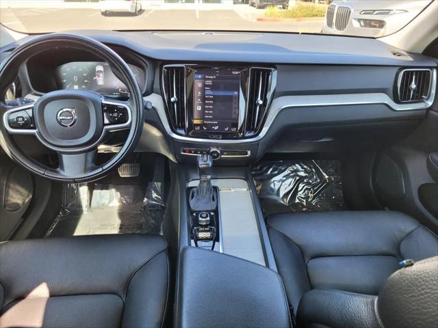 2021 Volvo V60 Cross Country T5