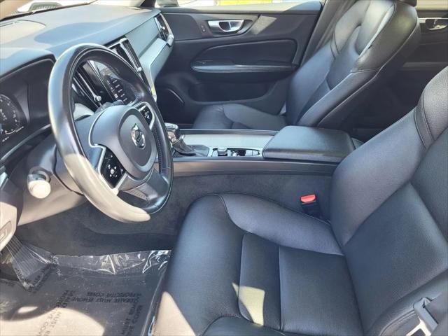 2021 Volvo V60 Cross Country T5