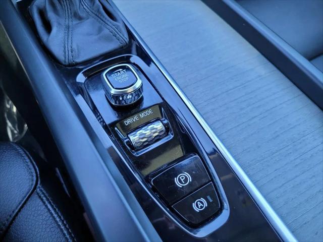 2021 Volvo V60 Cross Country T5
