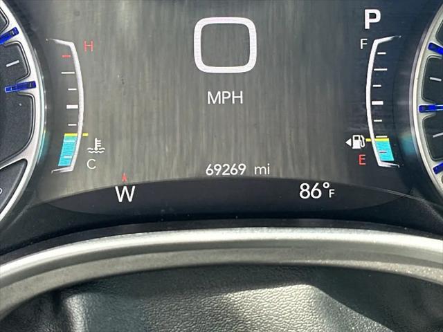 2024 Chrysler Pacifica Touring L