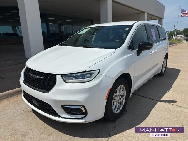 2024 Chrysler Pacifica Touring L for sale in Manhattan, KS