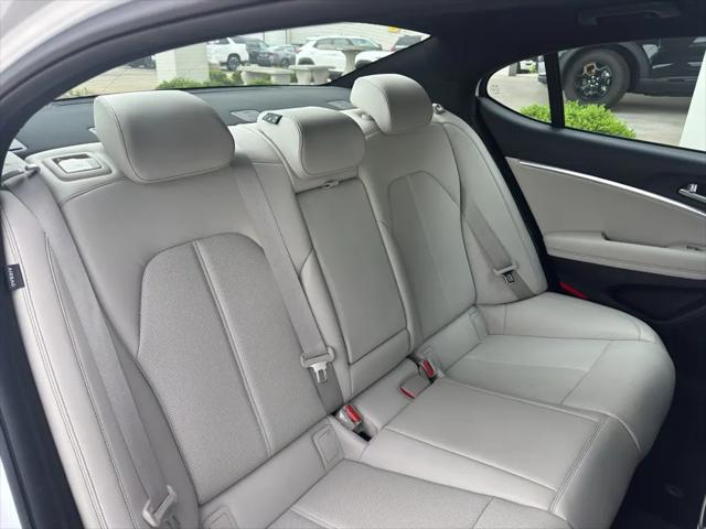 2025 Genesis G70 2.5T RWD