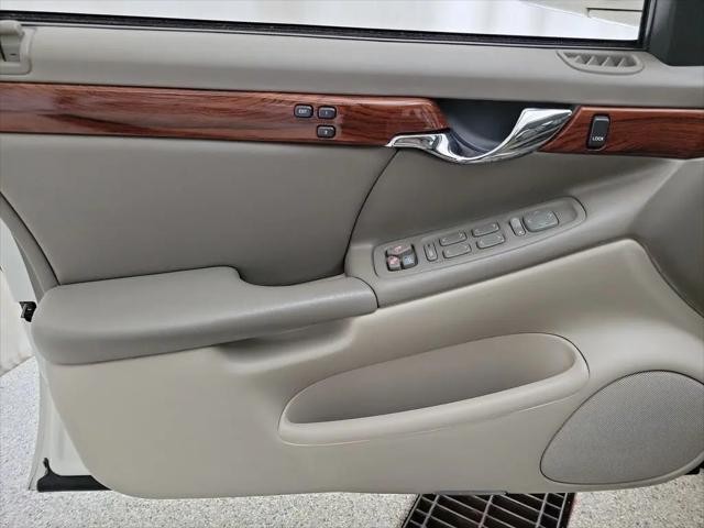 2005 Cadillac DeVille Livery