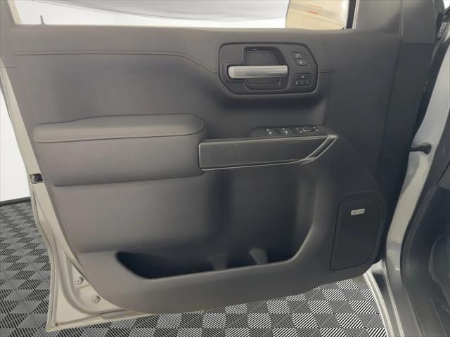 2022 GMC Sierra 1500 Limited 4WD Crew Cab Short Box AT4