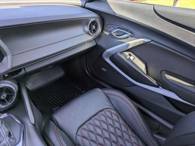 2022 Chevrolet Camaro RWD Coupe LT1