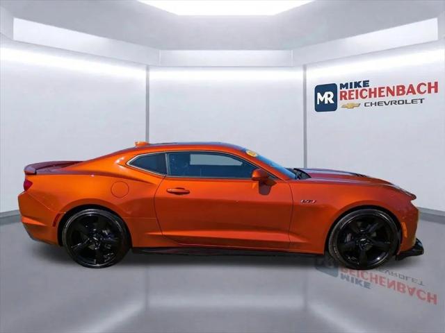2022 Chevrolet Camaro RWD Coupe LT1