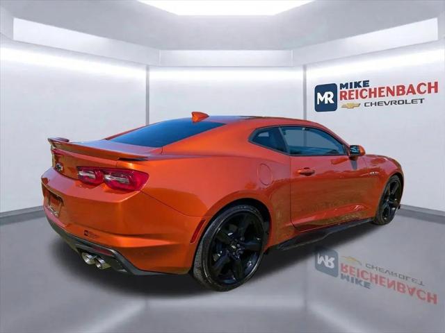 2022 Chevrolet Camaro RWD Coupe LT1