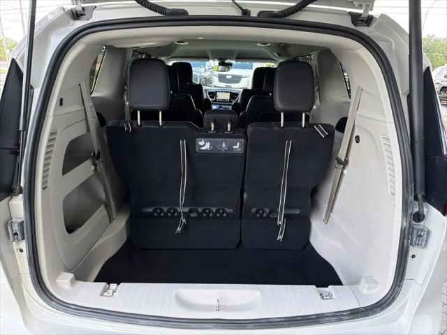 2020 Chrysler Pacifica Touring L