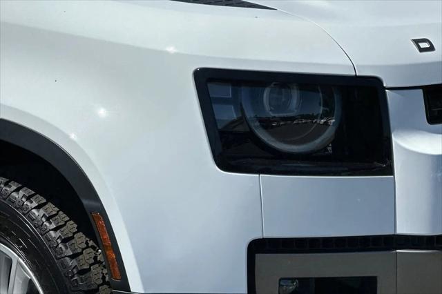 2026 Land Rover Defender P300 S