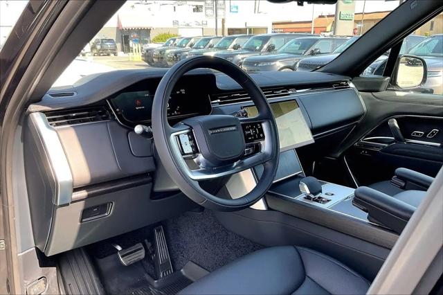 2026 Land Rover Range Rover P400 SE 7 Seat