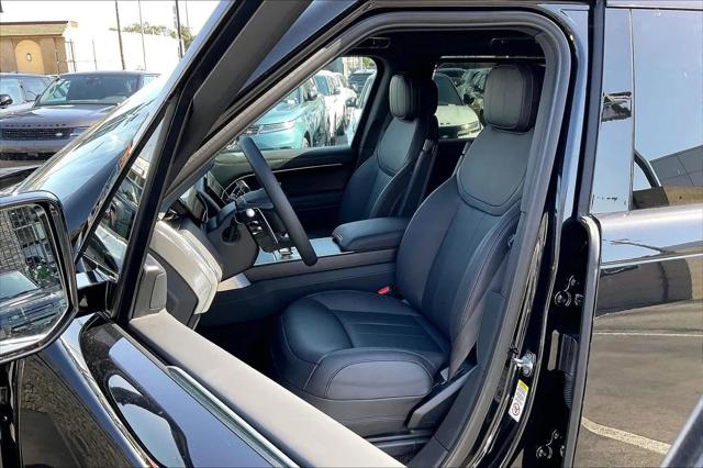 2026 Land Rover Range Rover P400 SE 7 Seat