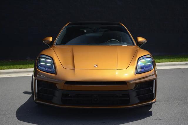 2025 Porsche Panamera 4