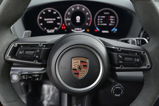 2025 Porsche Panamera 4