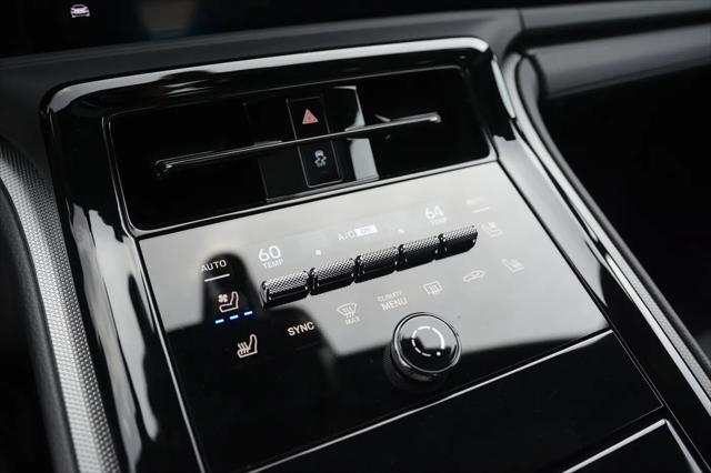 2025 Porsche Panamera 4