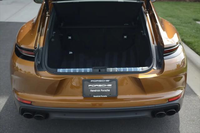 2025 Porsche Panamera 4