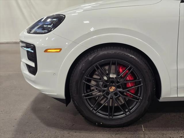 2026 Porsche Cayenne GTS