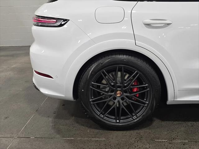 2026 Porsche Cayenne GTS