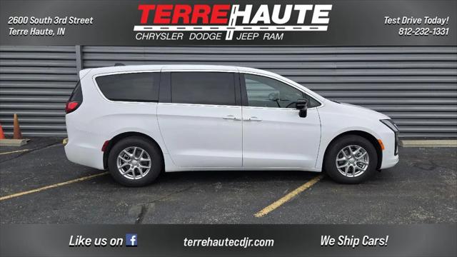 2027 Chrysler Pacifica Select