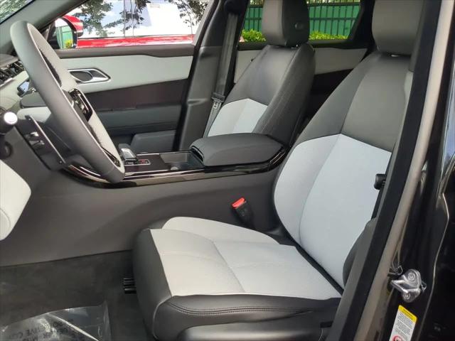 2026 Land Rover Range Rover Velar P250 Dynamic SE