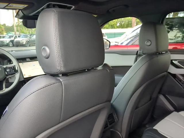 2026 Land Rover Range Rover Velar P250 Dynamic SE