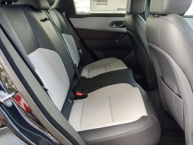2026 Land Rover Range Rover Velar P250 Dynamic SE